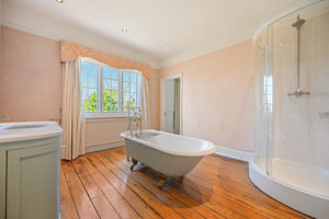 Photo 12- click for photo gallery